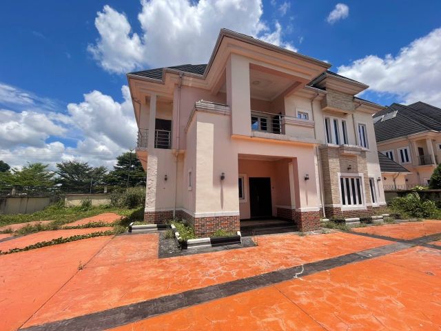 5 Bedroom Duplex For Sale in Owerri Imo State _ Mc Capital Properties (2)