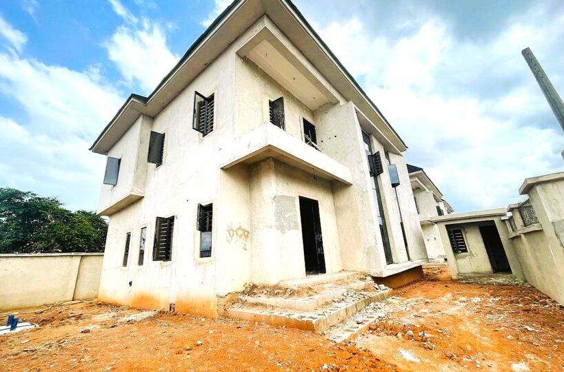 Luxury 4 Bedroom Duplex in Owerri Imo State For Sale by MC CAPITAL Property Developers Limited