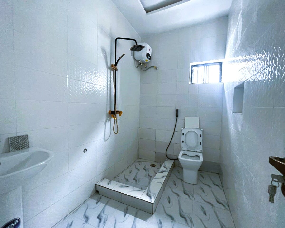 5 Bedroom Duplex For Sale in Owerri Imo State by MC CAPITAL Properties Limited (1)