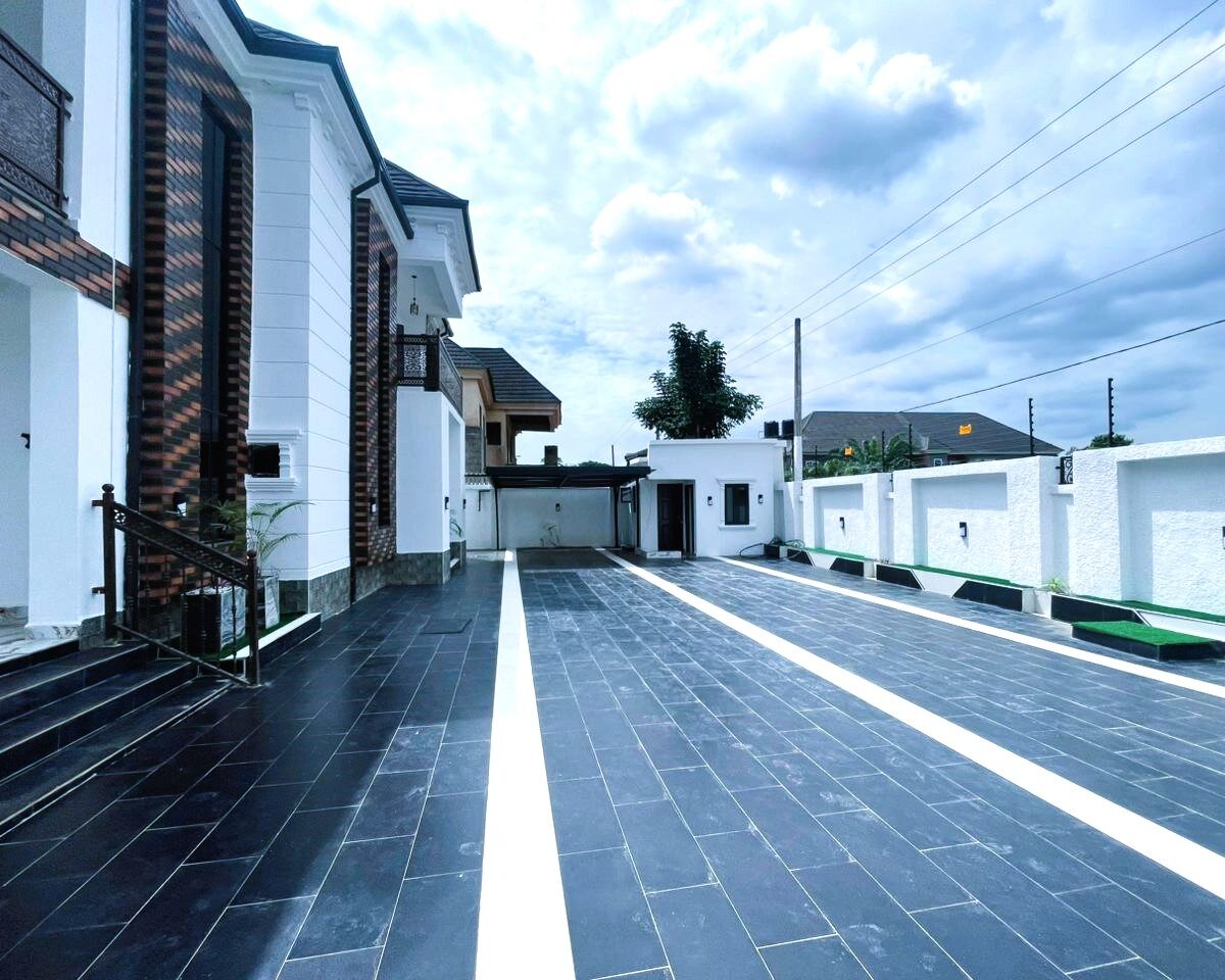5 Bedroom Duplex For Sale in Owerri Imo State by MC CAPITAL Properties Limited (1)